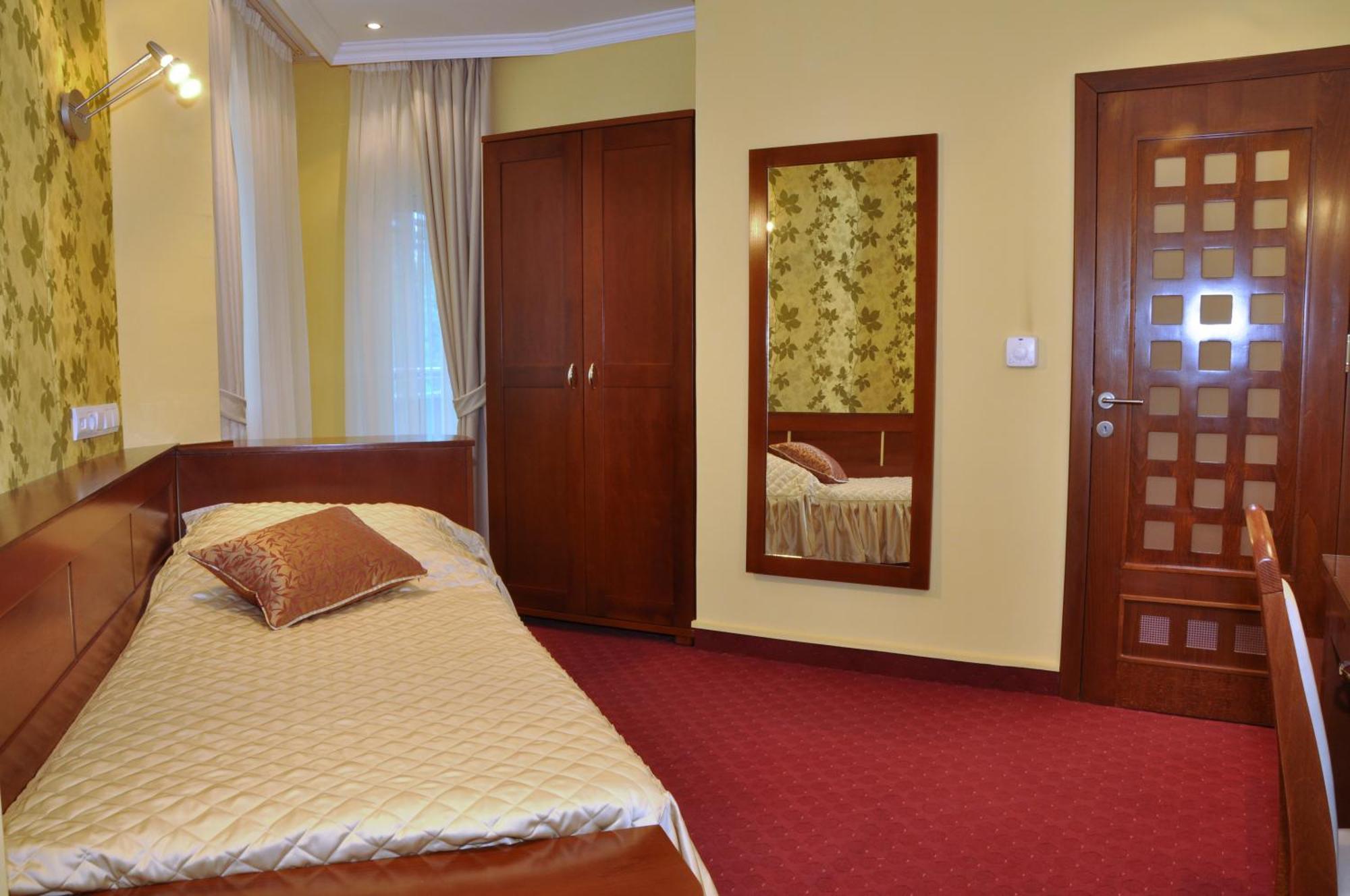 Hotel Botika Kraljevo Extérieur photo